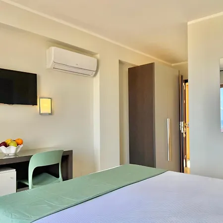 Panoramic 4*