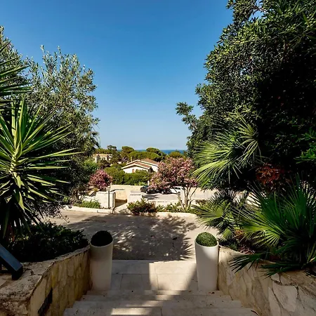 Panoramic 4*