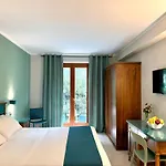Panoramic 4*