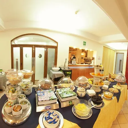 Panoramic 4*