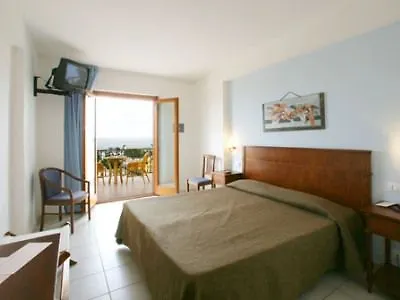 Panoramic 4*